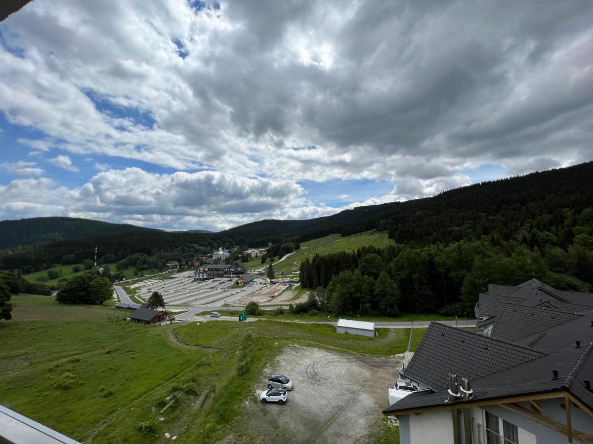 Aparthotel Apartamenty Czarna Gora 320 Сєнна Екстер'єр фото