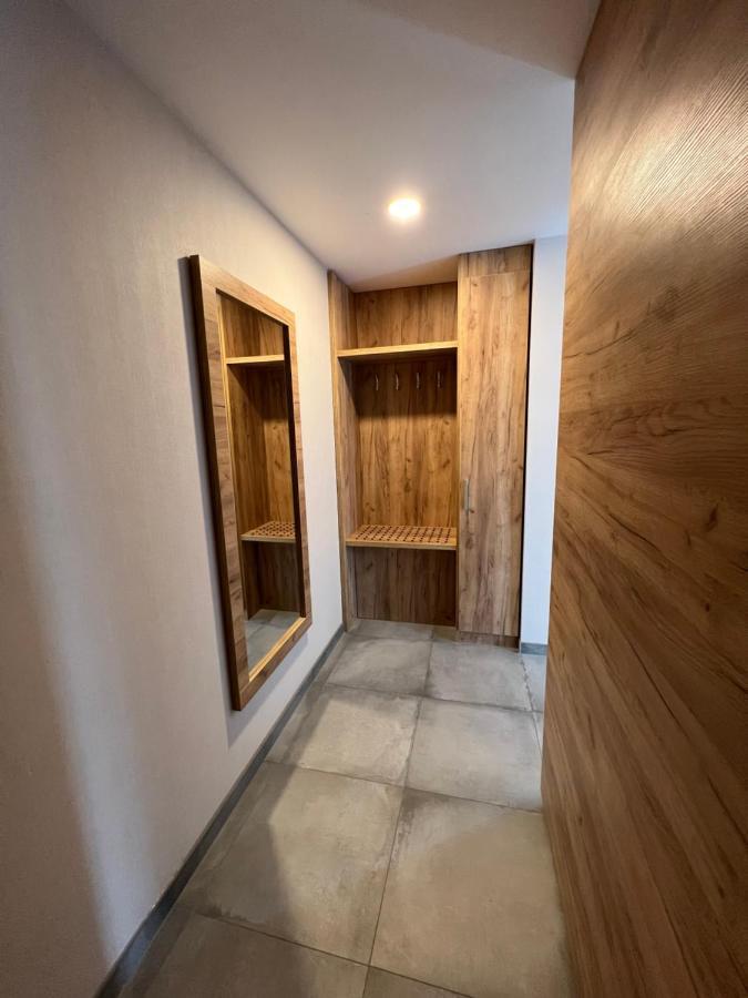Aparthotel Apartamenty Czarna Gora 320 Сєнна Екстер'єр фото